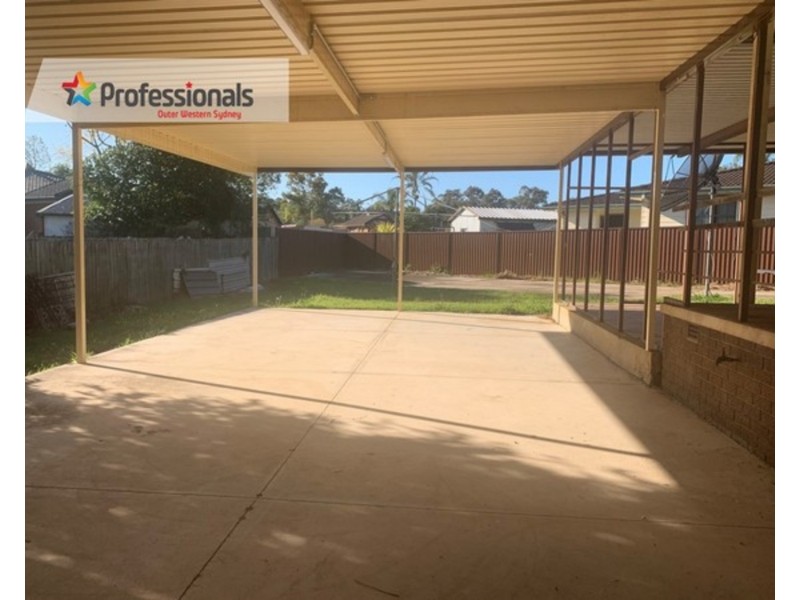 9 Arnhem Place, Willmot NSW 2770