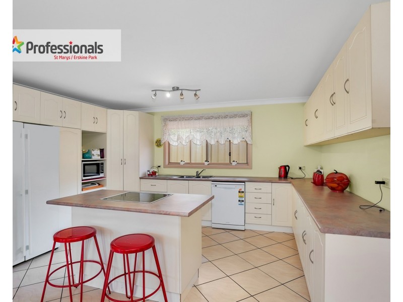 8b Jamison Road, Kingswood NSW 2747