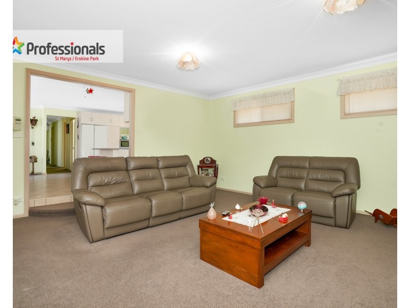8b Jamison Road, Kingswood NSW 2747