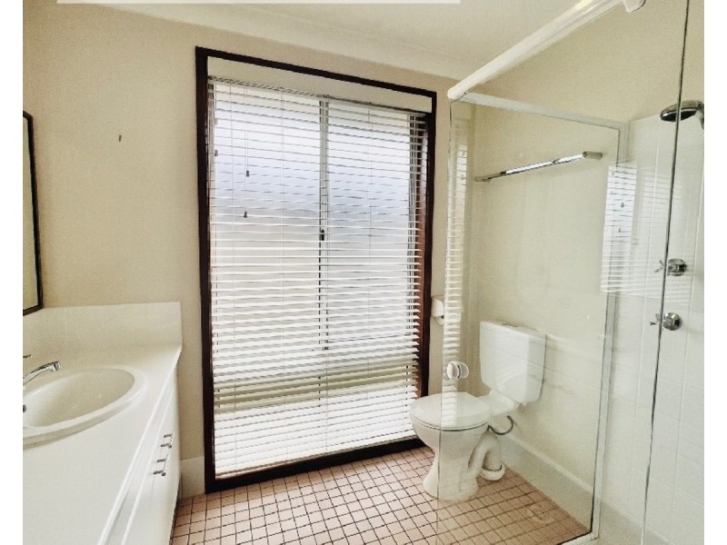 8 Honeyeater Place, Erskine Park NSW 2759