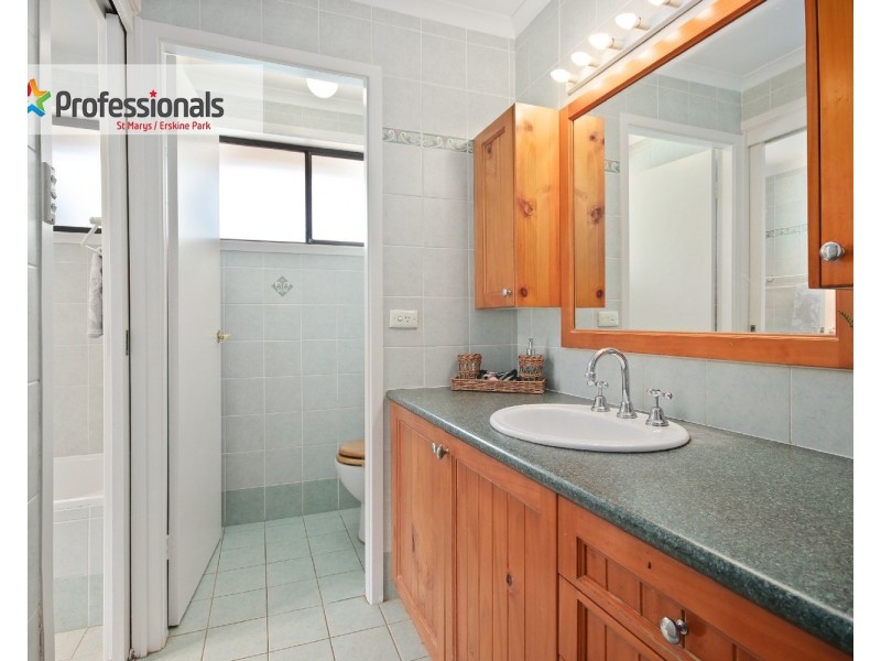 27 Amazon Place, St Clair NSW 2759