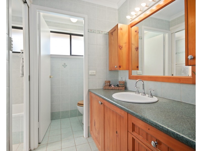 27 Amazon Place, St Clair NSW 2759