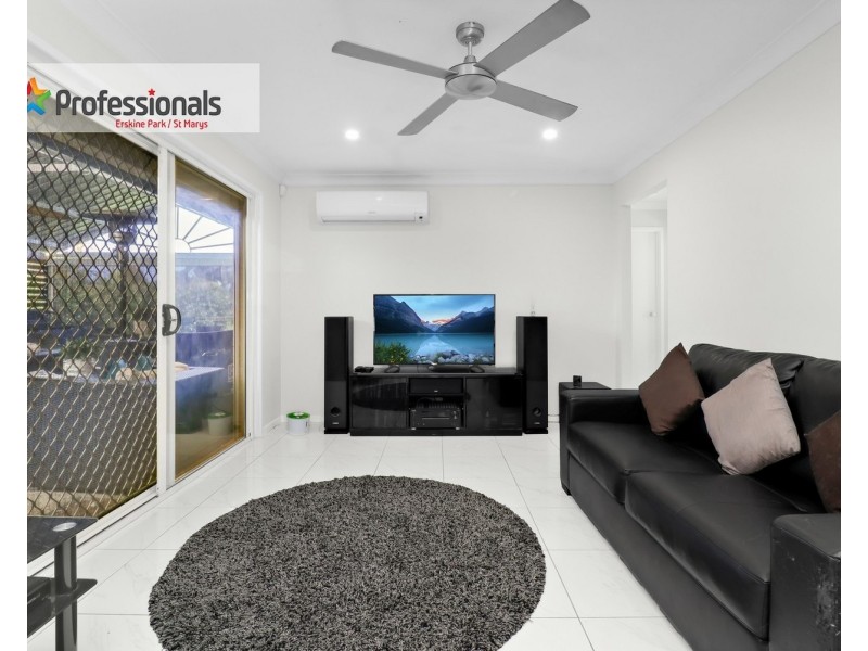 6 Tarawa Road, Lethbridge Park NSW 2770