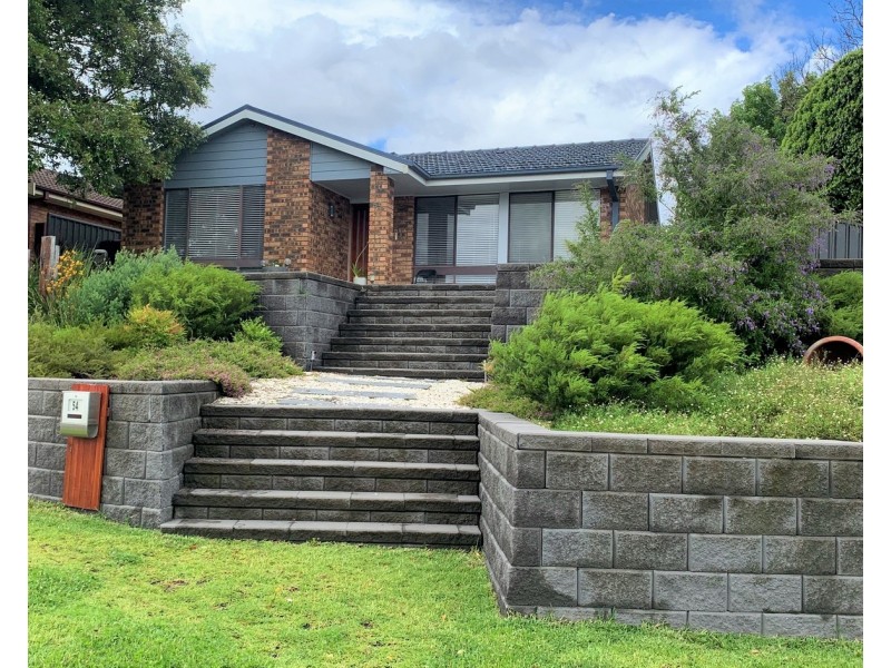 54 Pinecreek Circuit, St Clair NSW 2759