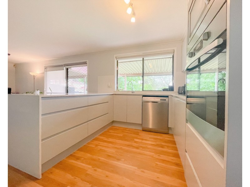 54 Pinecreek Circuit, St Clair NSW 2759