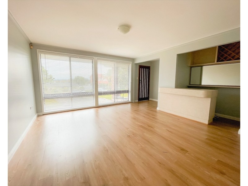 54 Pinecreek Circuit, St Clair NSW 2759