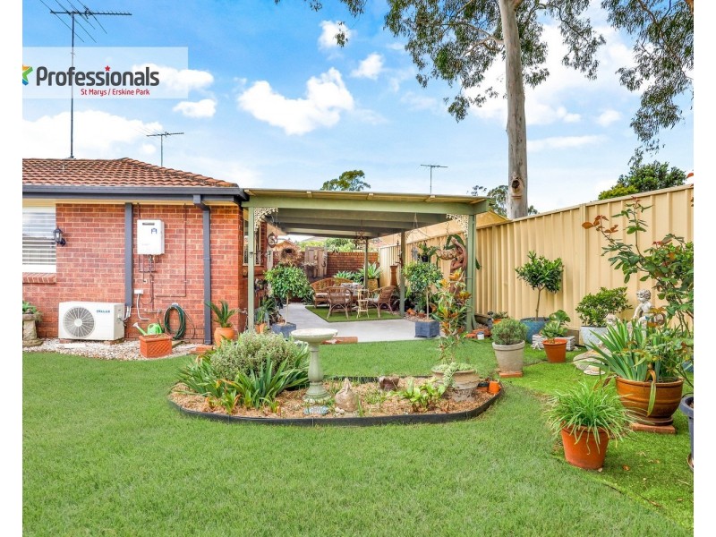 2/11 Chausson Place, Cranebrook NSW 2749