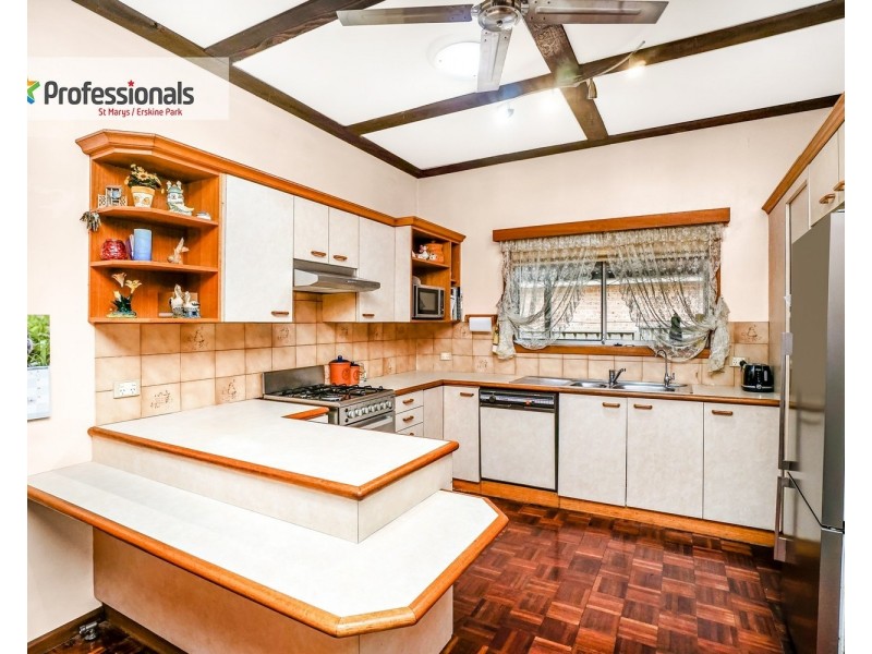 30 Canberra Street, Oxley Park NSW 2760