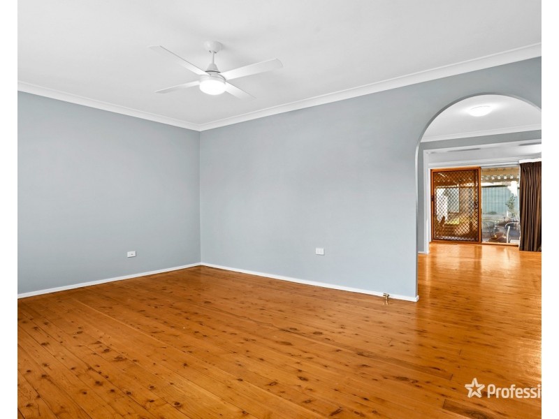 11 Pendock Road, Cranebrook NSW 2749