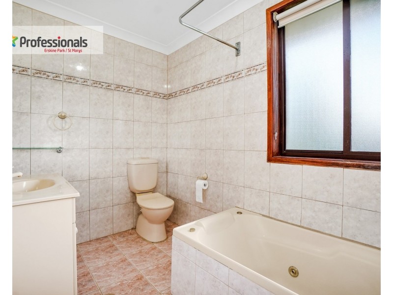 122 Weaver Street, Erskine Park NSW 2759