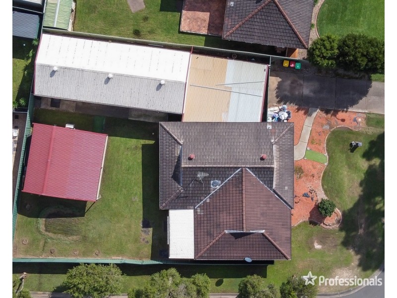 1 Maroni Place, St Clair NSW 2759