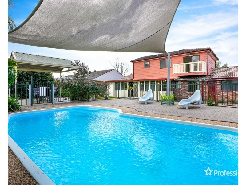 31 McCartney Crescent, St Clair NSW 2759