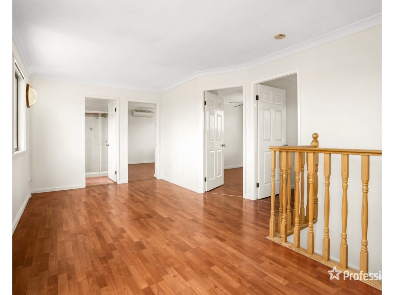 31 McCartney Crescent, St Clair NSW 2759