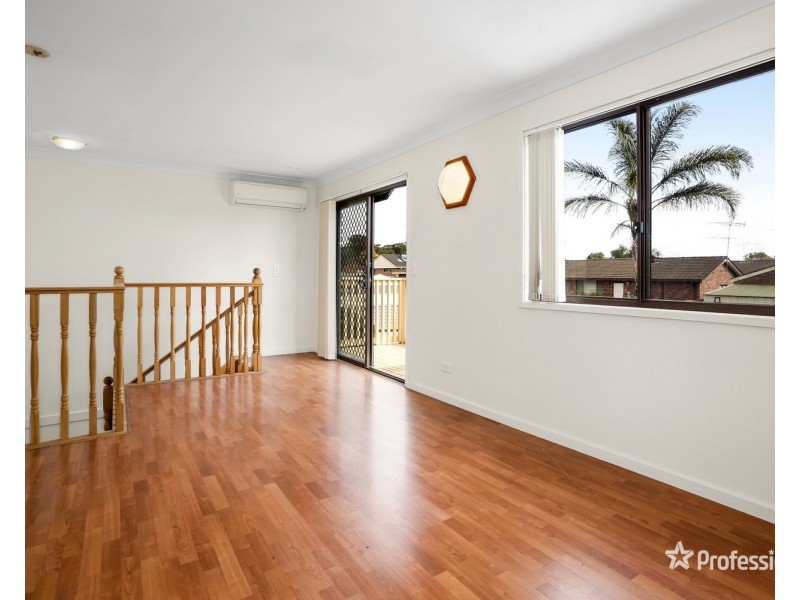 31 McCartney Crescent, St Clair NSW 2759