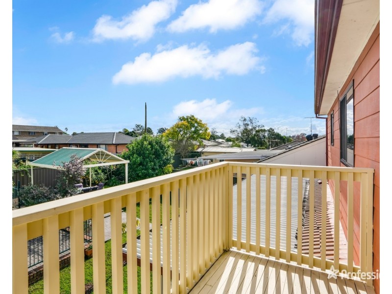 31 McCartney Crescent, St Clair NSW 2759