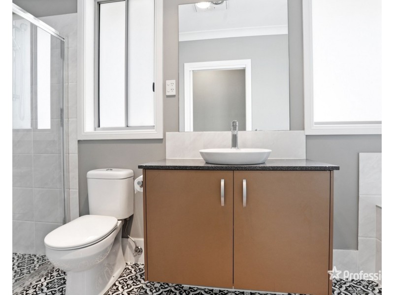 2 Major Tompkins Parade, Werrington NSW 2747