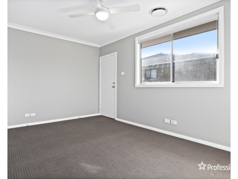 2 Major Tompkins Parade, Werrington NSW 2747