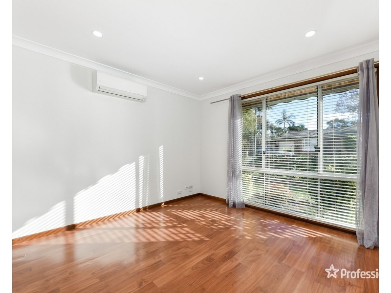 17 Toomung Circuit, Claremont Meadows NSW 2747