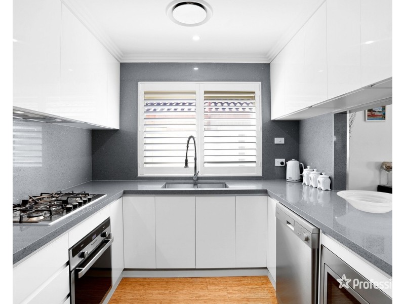 43 Explorers Way, St Clair NSW 2759