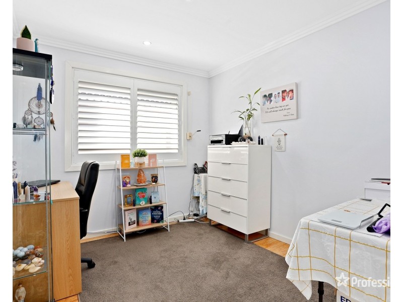 43 Explorers Way, St Clair NSW 2759