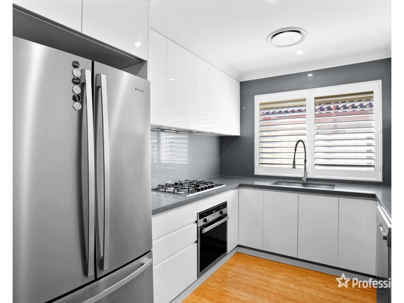 43 Explorers Way, St Clair NSW 2759