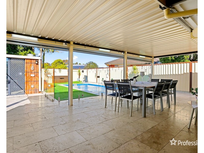 43 Explorers Way, St Clair NSW 2759
