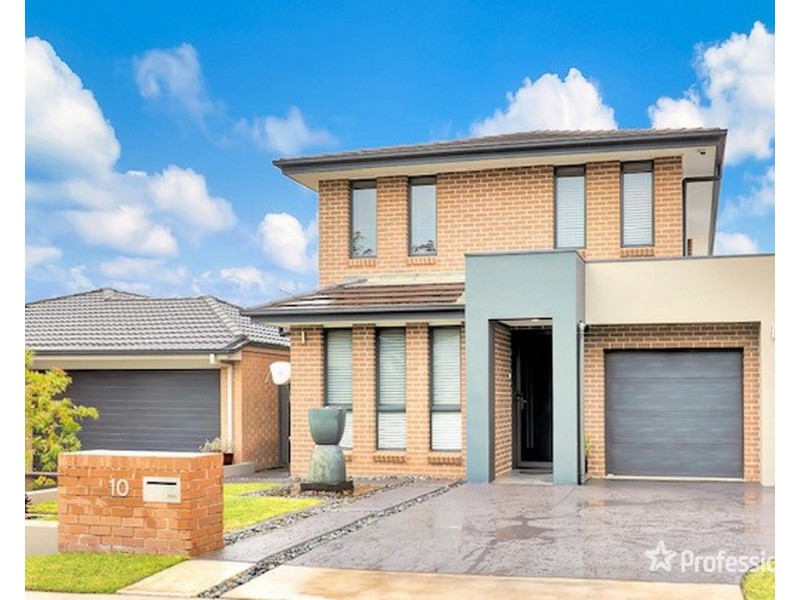 10 Binyang Avenue, Glenmore Park NSW 2745
