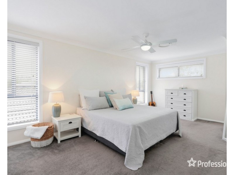 10 Binyang Avenue, Glenmore Park NSW 2745