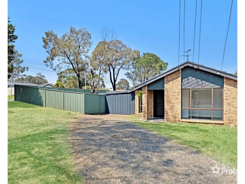 2 Lewis Street, Silverdale NSW 2752