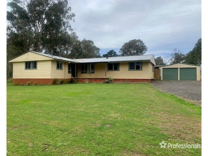 32 Findley Street, Bringelly NSW 2556
