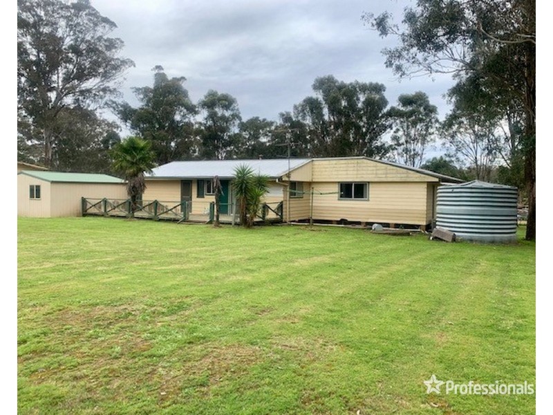32 Findley Street, Bringelly NSW 2556