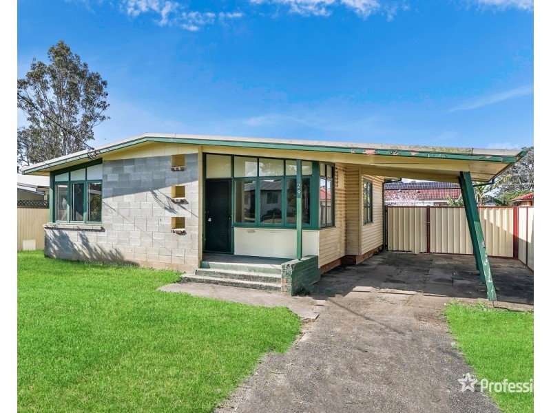 29 Waitaki Street, Lethbridge Park NSW 2770
