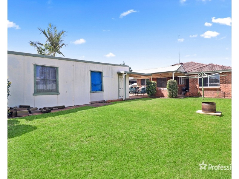 99 St Clair Avenue, St Clair NSW 2759