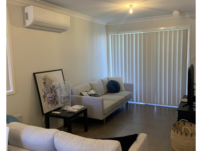 Granny Flat/10B Owens Street, Spring Farm NSW 2570