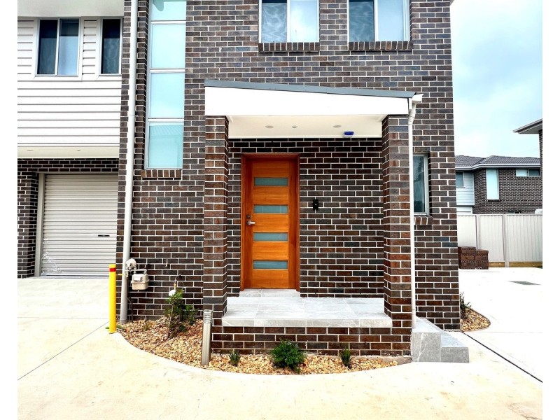 Unit 3/88 Brisbane Street, Oxley Park NSW 2760