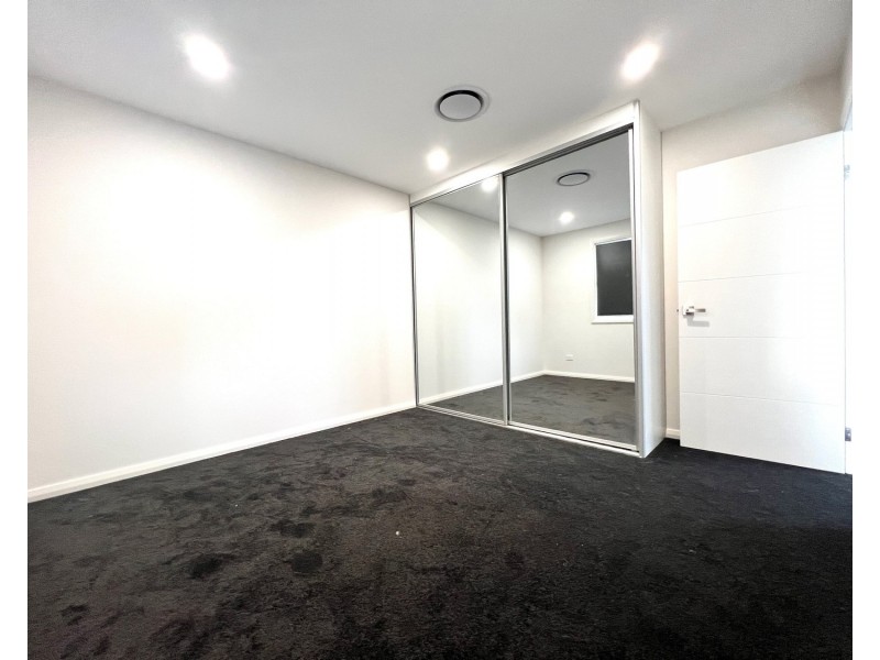 Unit 3/88 Brisbane Street, Oxley Park NSW 2760