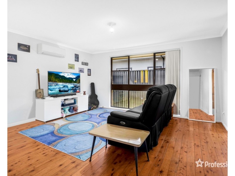 60 Coowarra Drive, St Clair NSW 2759