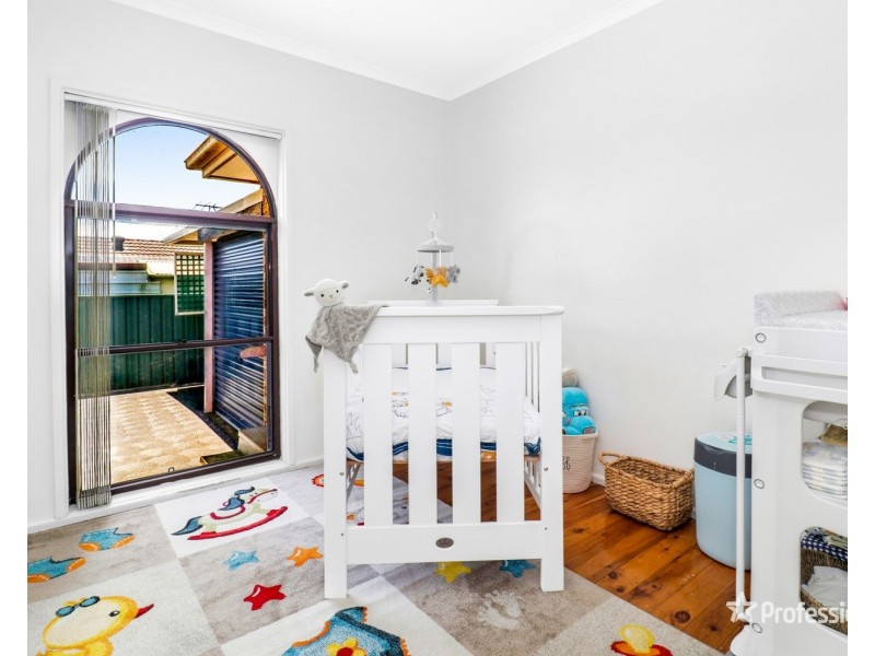 60 Coowarra Drive, St Clair NSW 2759