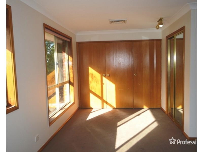 12 Ivanhoe Place, Oatlands NSW 2117