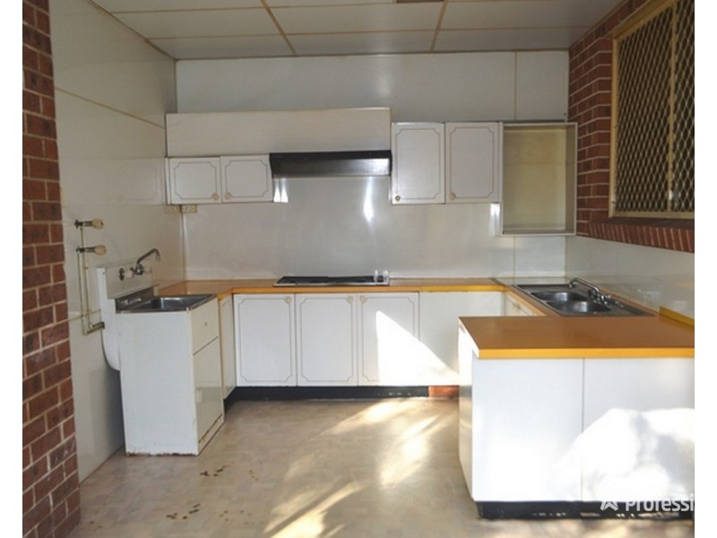 12 Ivanhoe Place, Oatlands NSW 2117