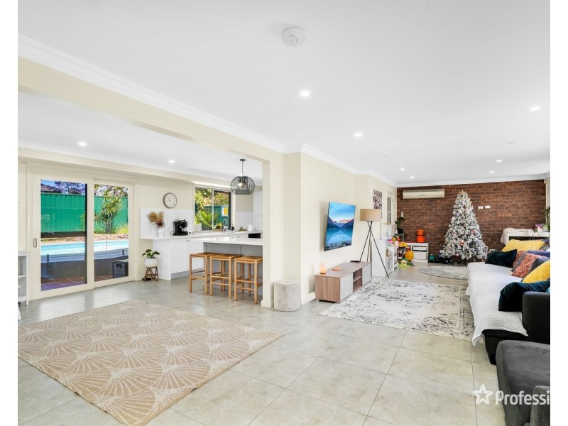 6 Whipbird Place, Erskine Park NSW 2759