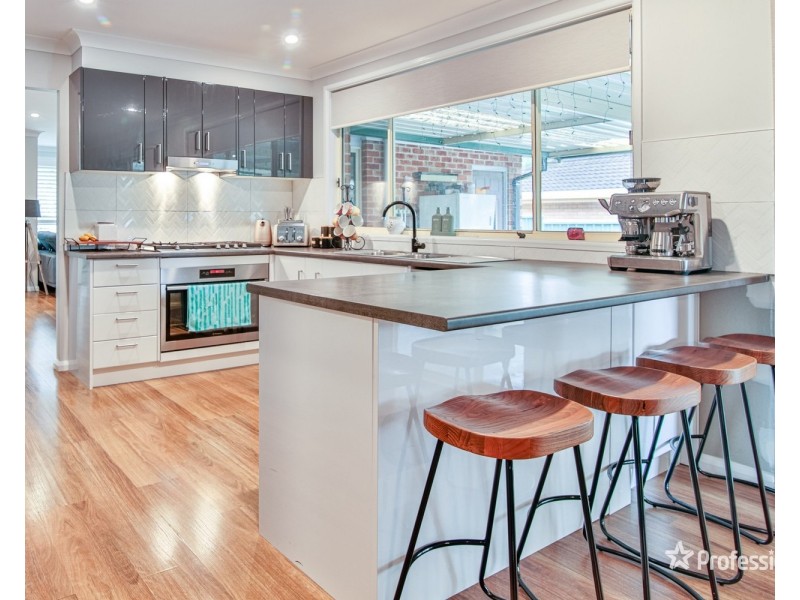 18 Dolomite Road, Cranebrook NSW 2749