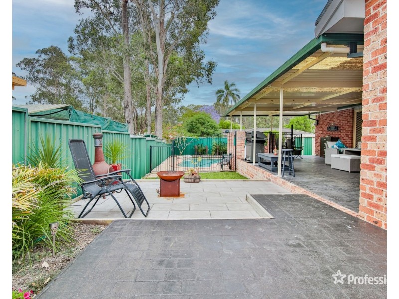 18 Dolomite Road, Cranebrook NSW 2749