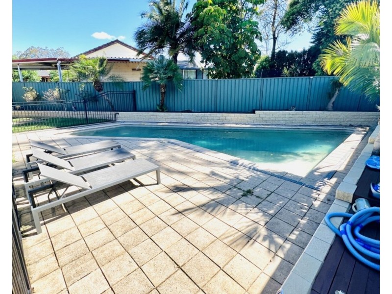 9 McLaren Grove, St Clair NSW 2759