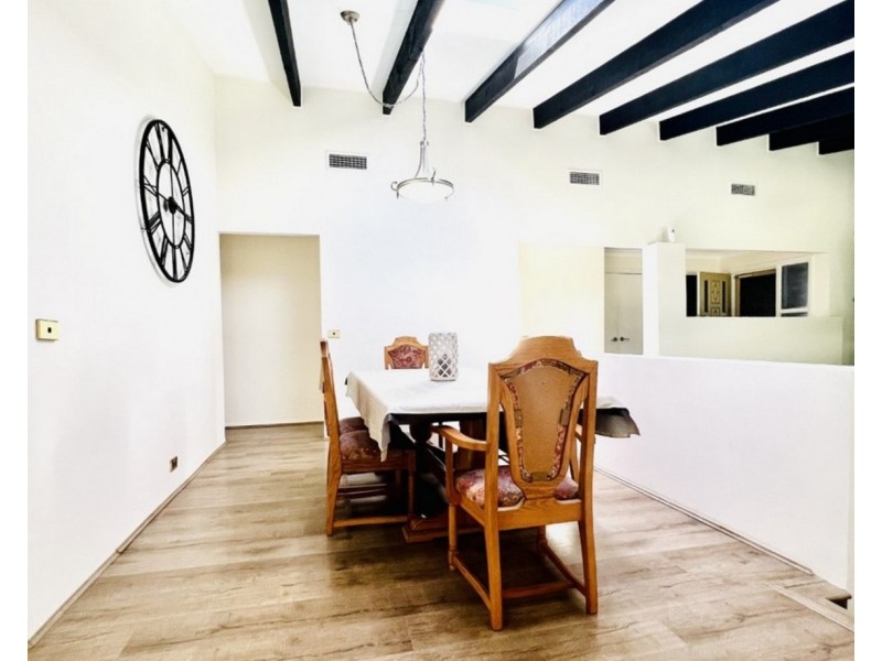 9 McLaren Grove, St Clair NSW 2759