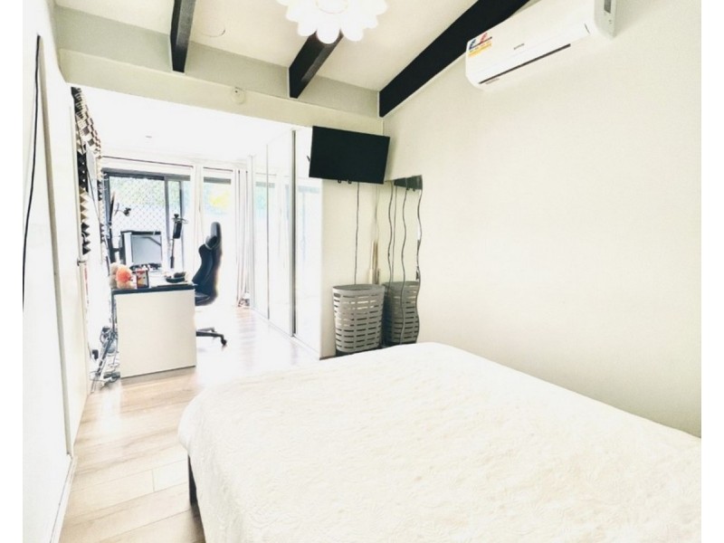 9 McLaren Grove, St Clair NSW 2759