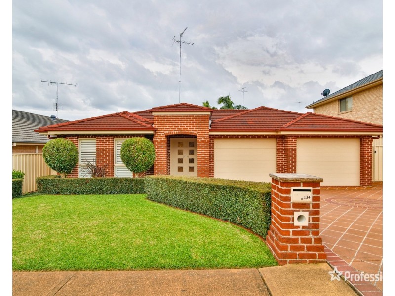 134 Ridgetop Drive, Glenmore Park NSW 2745