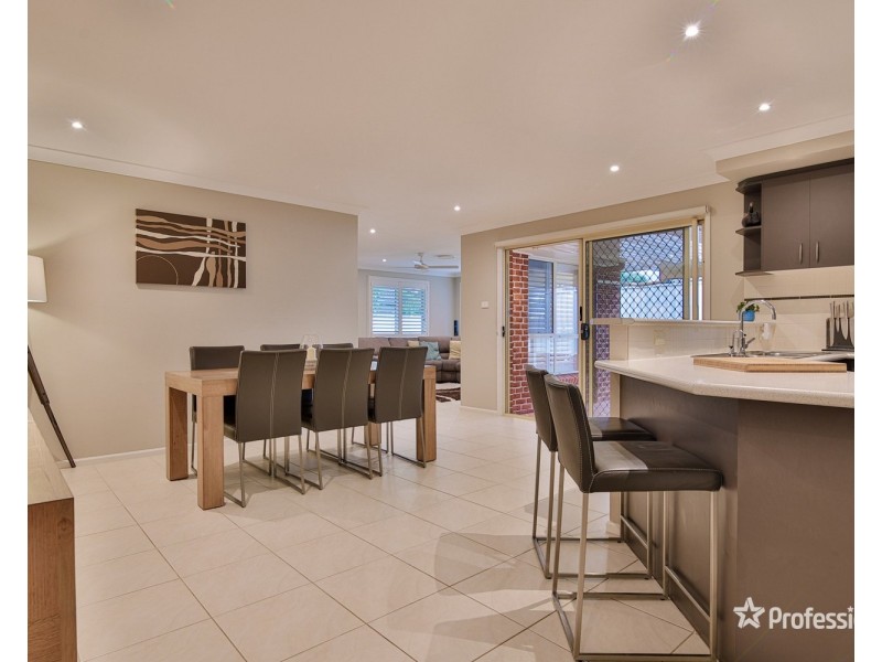 134 Ridgetop Drive, Glenmore Park NSW 2745