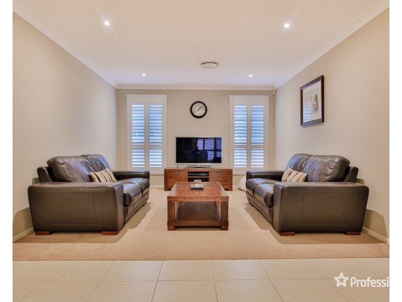 134 Ridgetop Drive, Glenmore Park NSW 2745