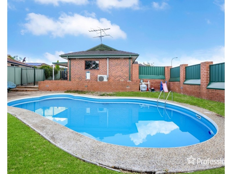 1 Boeing Place, St Clair NSW 2759